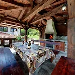 House Maya *