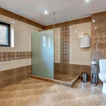 Guest house House Maya *