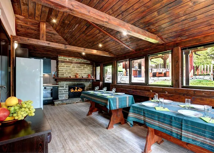 House Maya Pensjonat Triawna