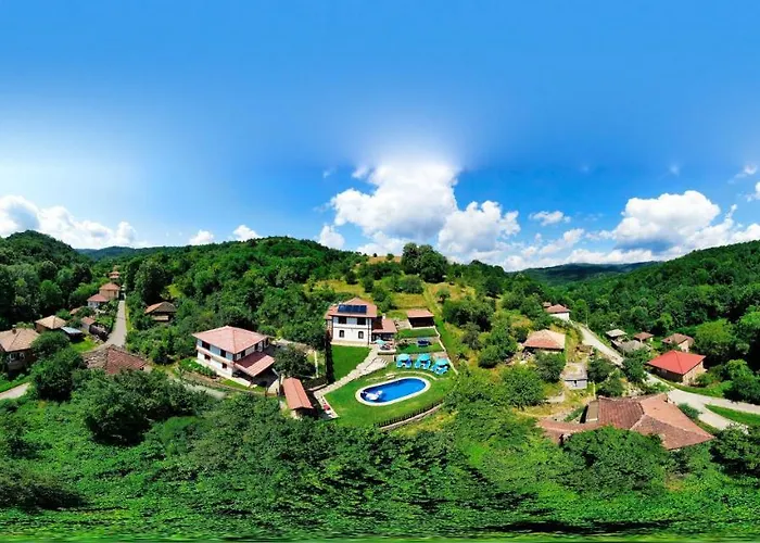 House Maya * Triawna