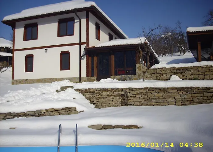 Pensjonat House Maya Triawna